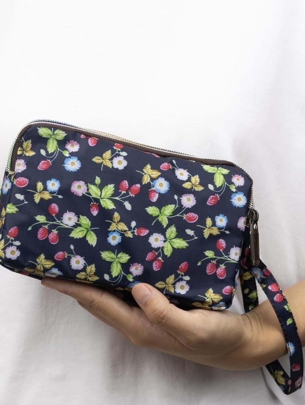 Triple-Zip Floral Wristlet Phone Concert Bag Boho Organizer Pouch Waterproof NWT
